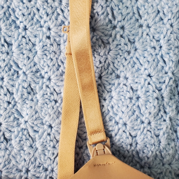 Auden nude nursing bra 34DDD - Picture 3 of 6